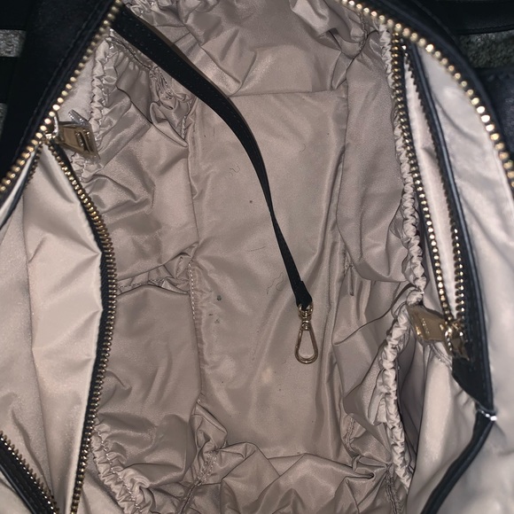 Mini Emmy - Picture 6 of 6